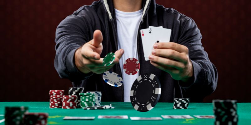 Bí kíp đánh Poker chuyên nghiệp cho người mới